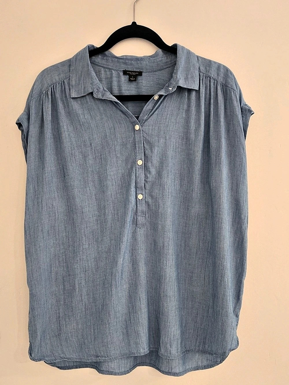 Ann Taylor Blue Chambray Cotton Viscose Blouse Size Large Like New